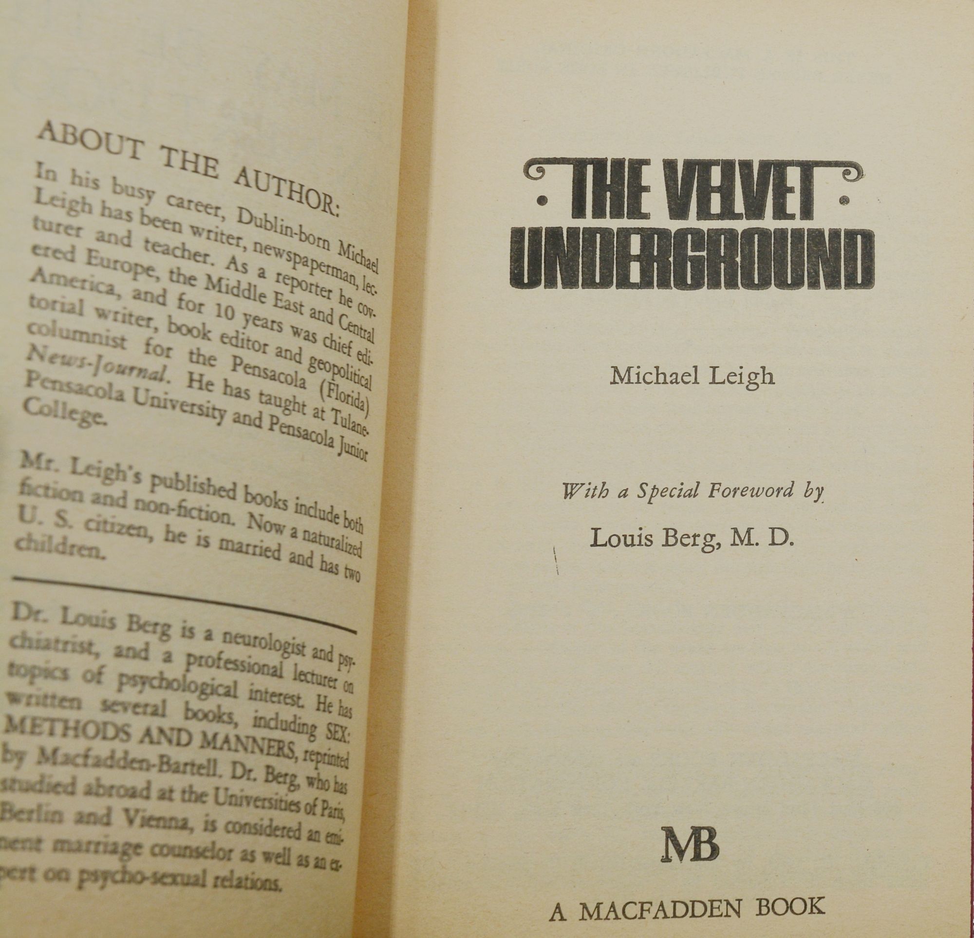 The Velvet Underground | Michael Leigh, M. D Louis Berg, Foreword