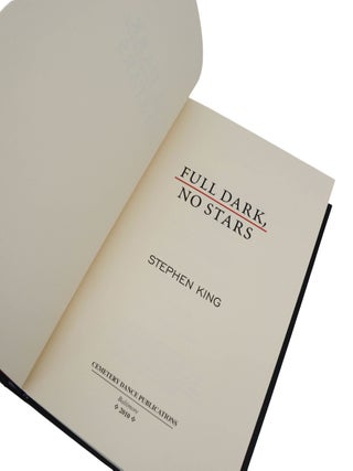 Full Dark, No Stars